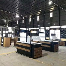 【中山定制鐵質(zhì)眼鏡展示柜組合東區(qū)商場眼鏡陳列架發(fā)展趨勢】- 